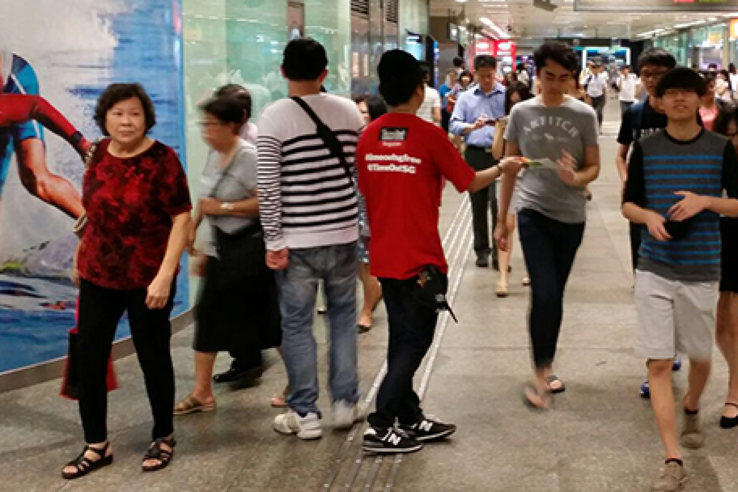 singapore-mrt-booklet-distribution